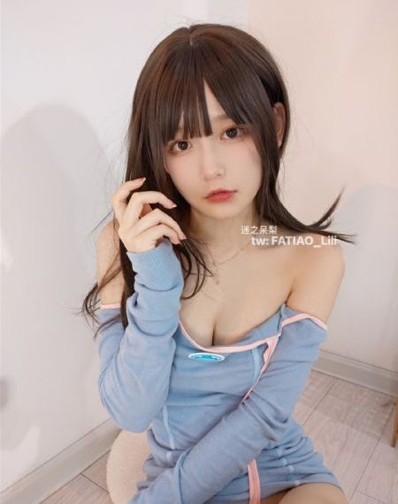 玖玖总和久久白丝亚洲免费_720在线播放观看